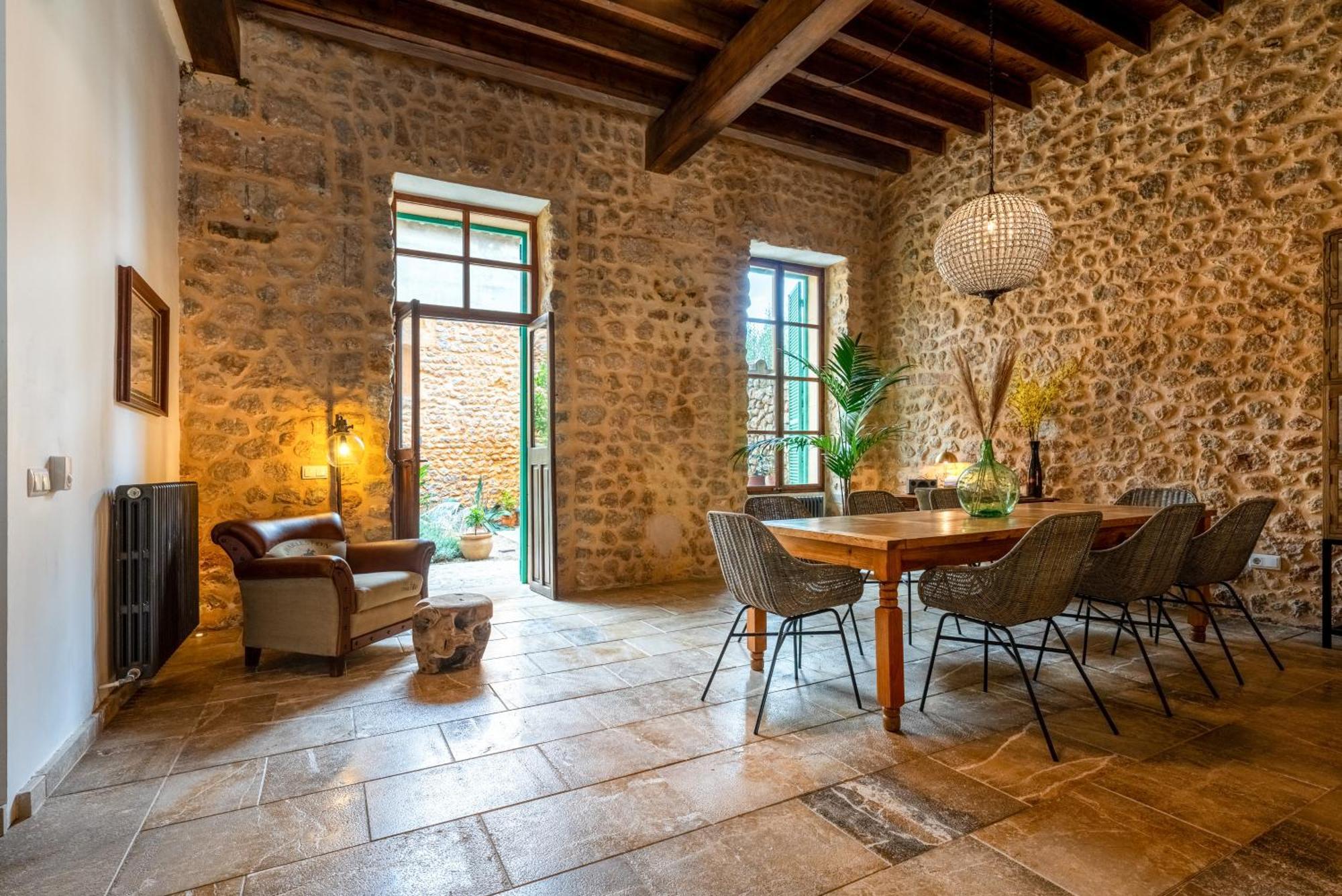 Loft1882 Guest house *